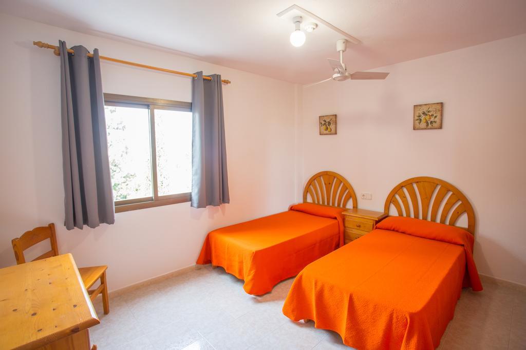 Apartamentos Zodiac Sant Antoni de Portmany Dış mekan fotoğraf