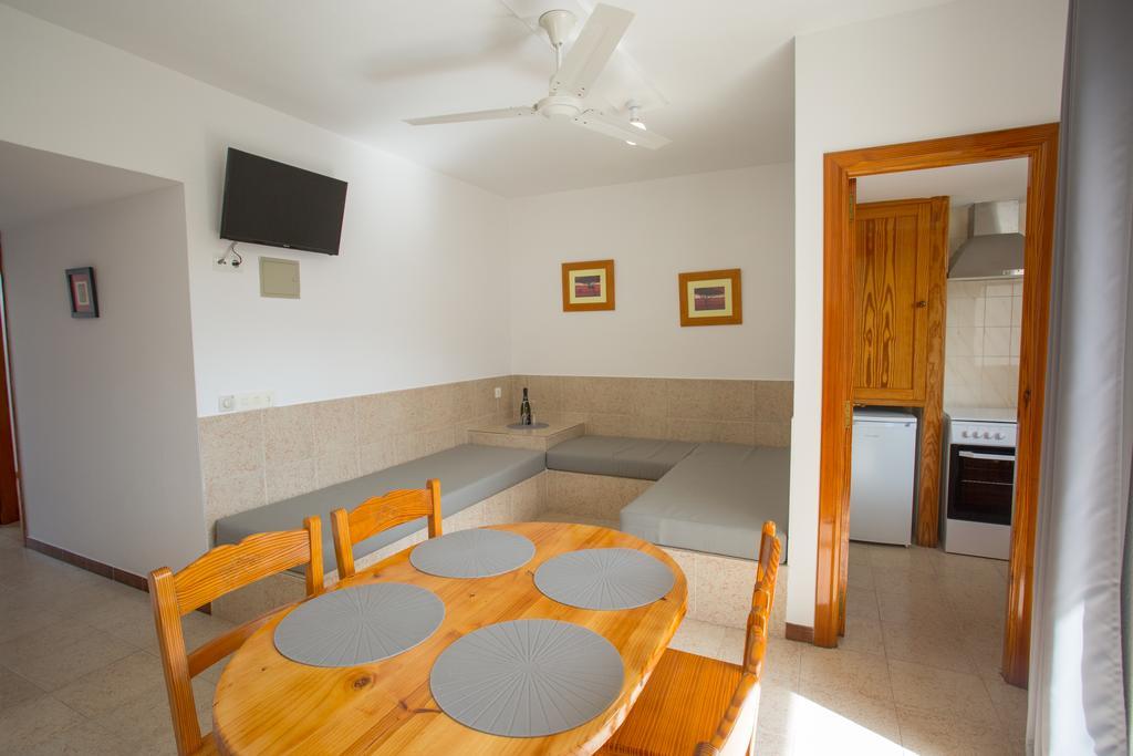 Apartamentos Zodiac Sant Antoni de Portmany Dış mekan fotoğraf