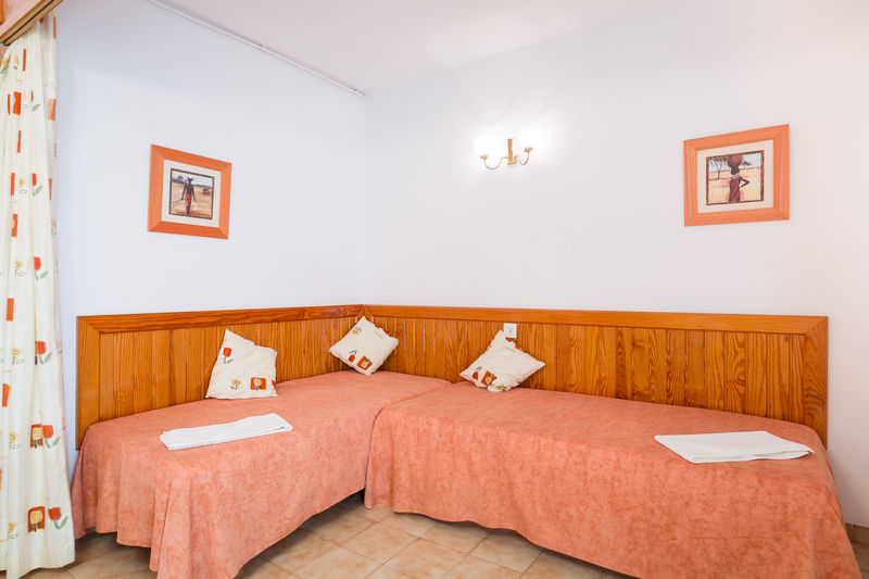 Apartamentos Zodiac Sant Antoni de Portmany Dış mekan fotoğraf